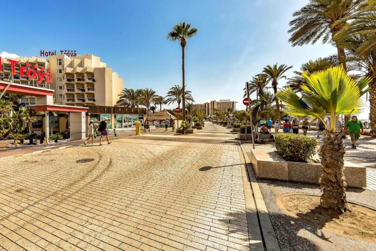 Two Bedroom Apartment With Wifi, Close To The Beach, In Playa De Las Americas Екстериор снимка
